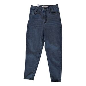 Women’s Levi's High Waisted Mom Jeans Size: 26